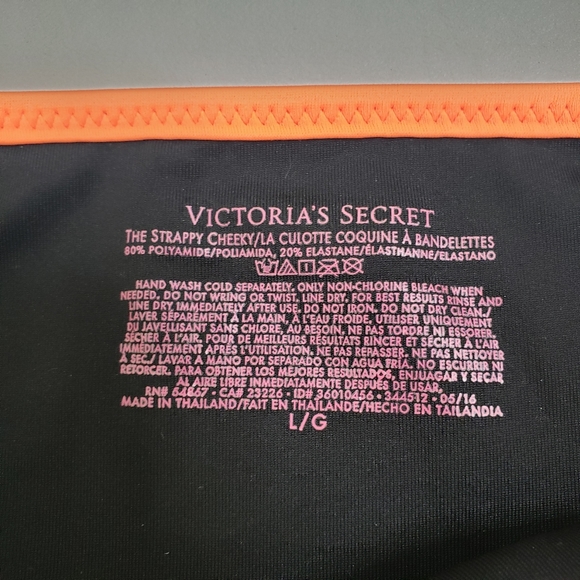 Victoria's Secret The Getaway HalterBikini - Picture 8 of 9